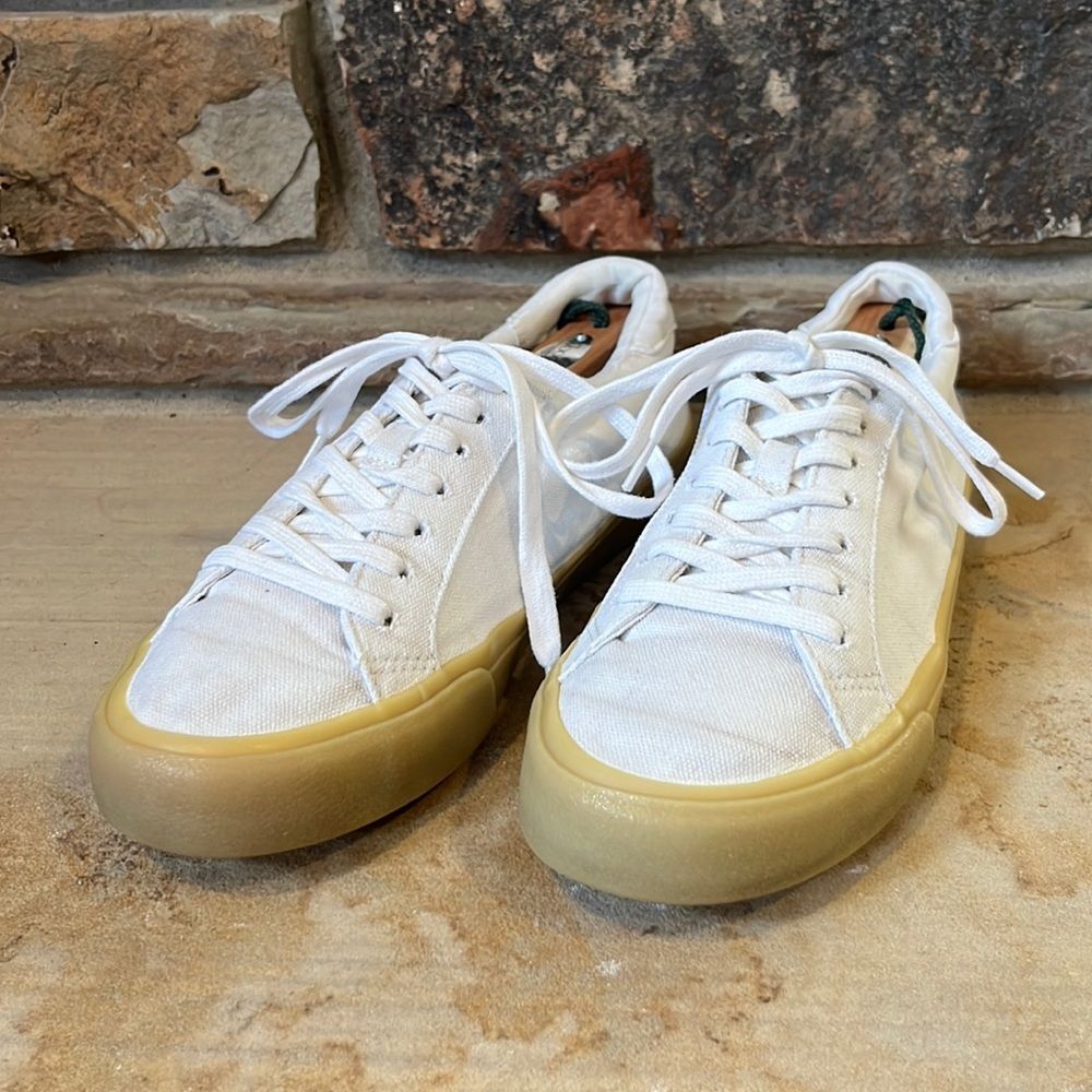 Madewell Sidewalk Low-Top White and Gum Canvas Sneaker